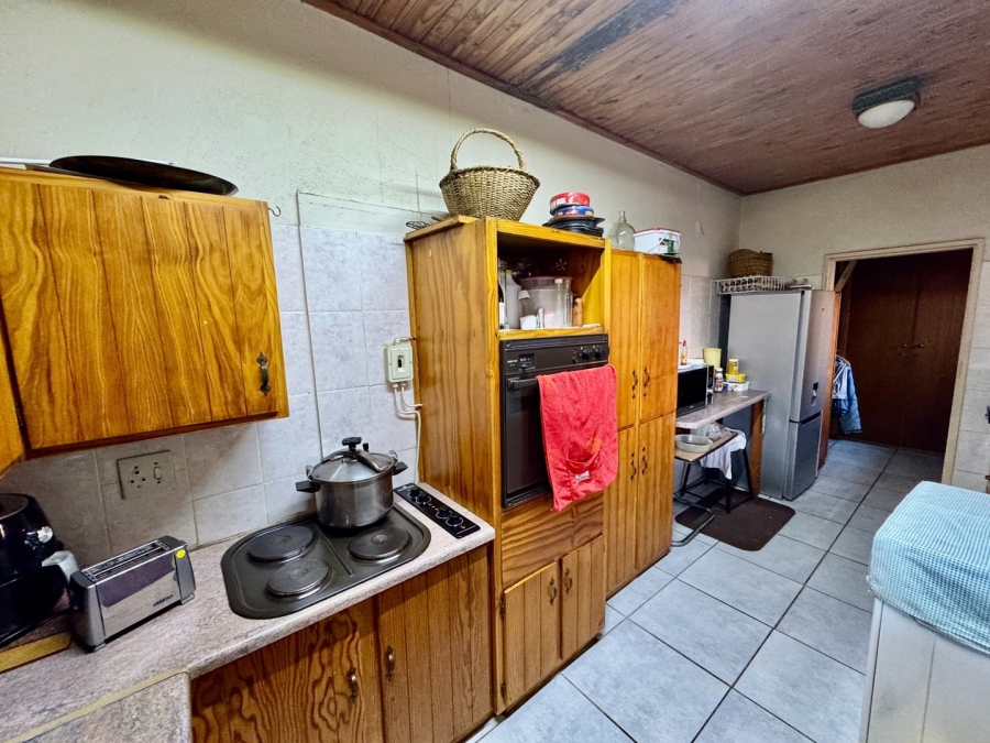 6 Bedroom Property for Sale in Baillie Park North West